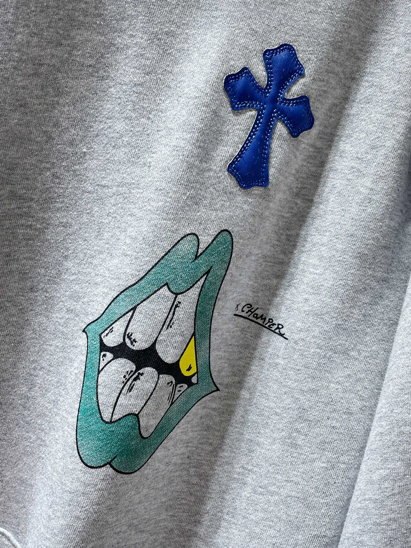 P276 Chrome Hearts Autumn and Winter 2025 Counter Synchronization Colorful cross patchwork leather Sanskrit hand-painted graffiti hooded sweatshirt Special customized version 1:1 high weight fabric Highest version Imported leather Recommended color: black gray Code number: S, M, L, XL